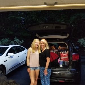 Meet your Posher, April